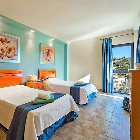 3379 Amanecer 莫莱拉