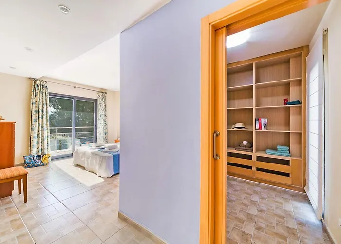 3379 Amanecer Villa
